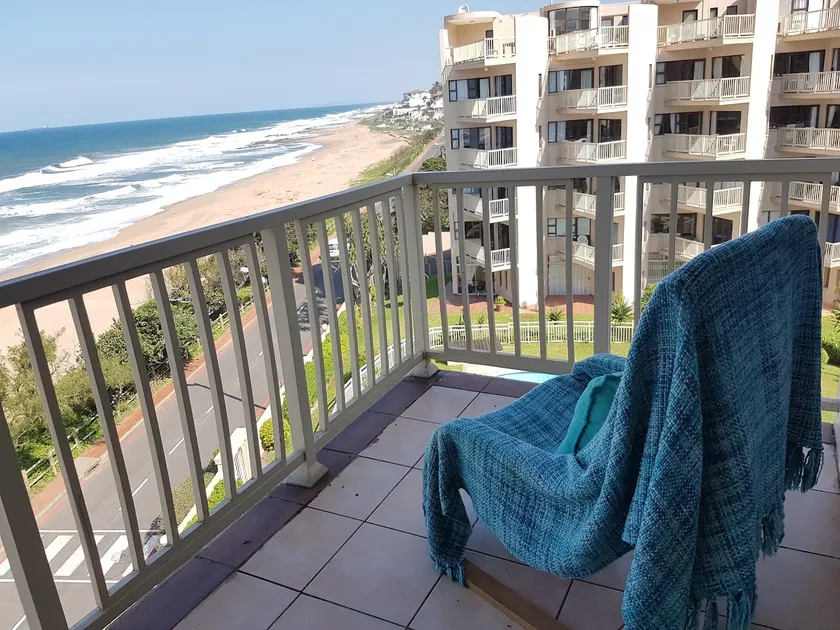Umdloti Beach Apartment - Image 1