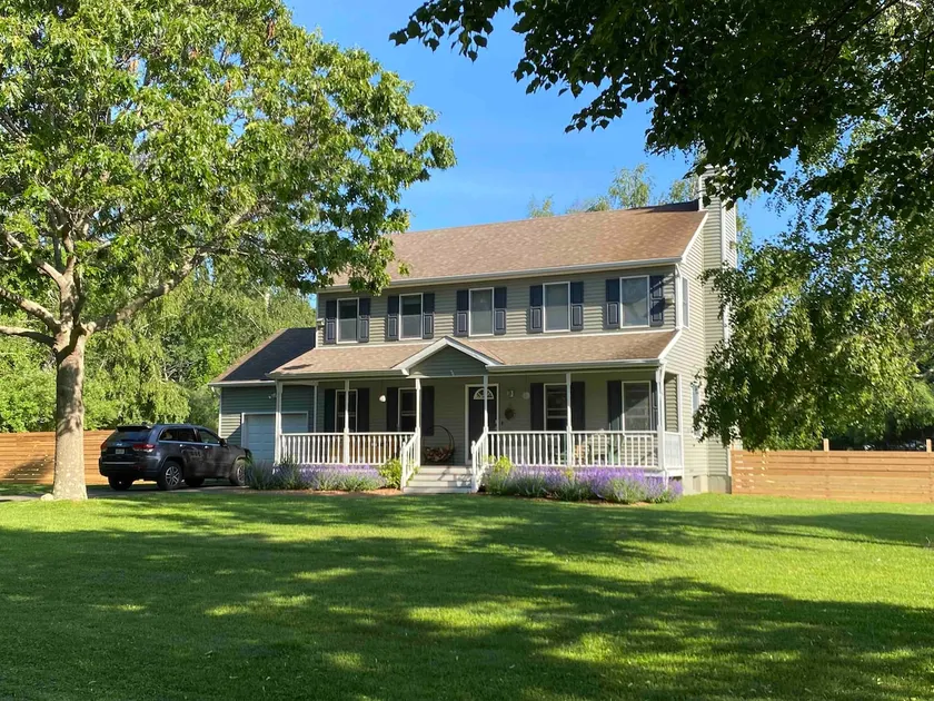 North Fork Home Near Rocky Point Beach With Pool - Image 1