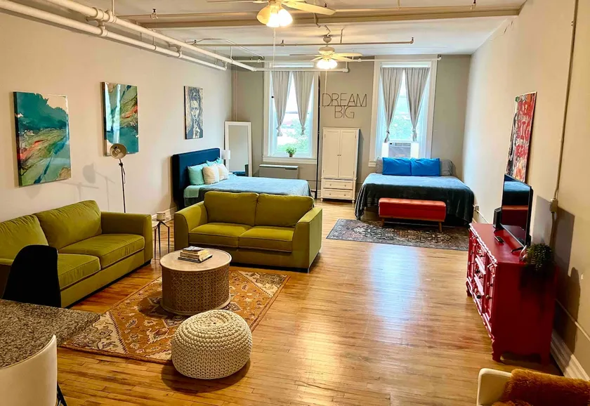 Corktown Artists Loft Clean/Coffee/Free Parking - Image 1