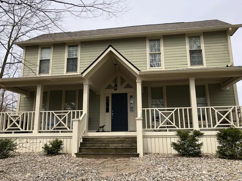Hoffman Estates-Large Home close to Grand Park! - Image 1