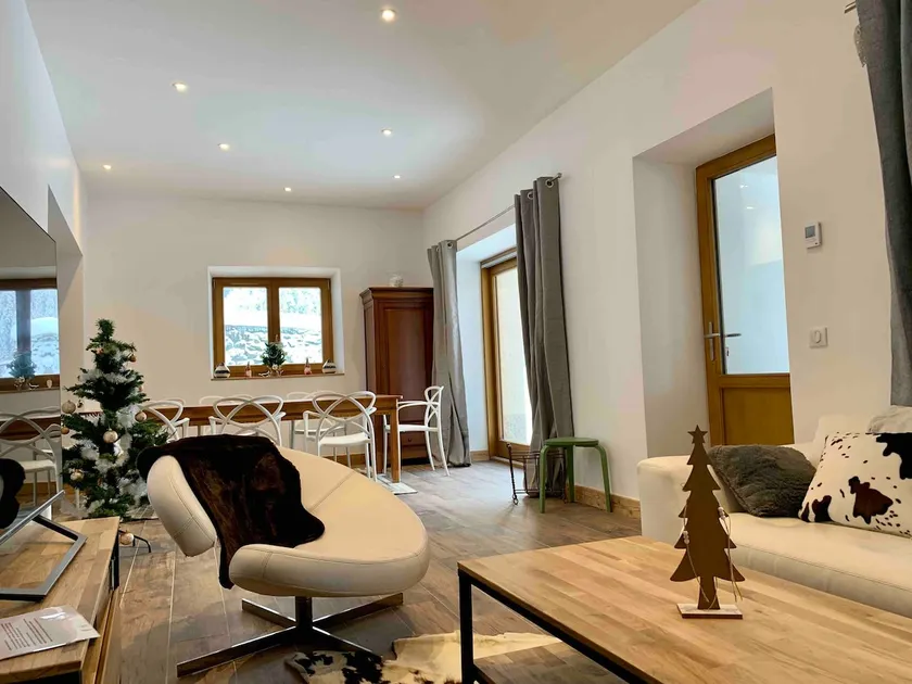 A spacious mountain house PARADISKI LES ARCS - Image 1