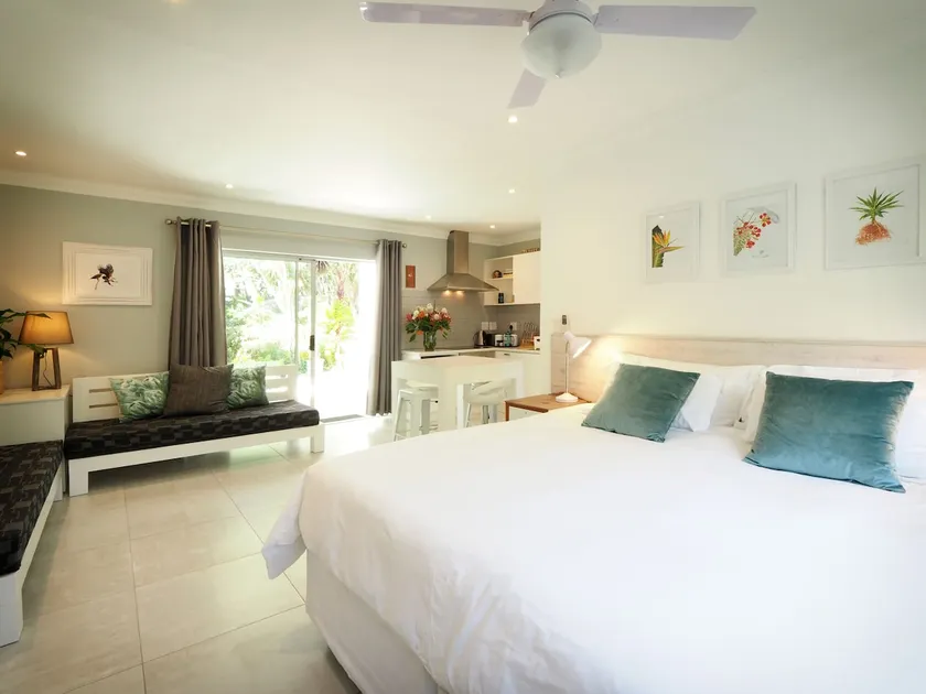 Waterland Lodge - Image 1