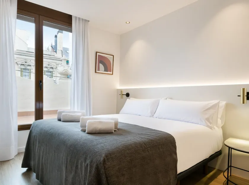 Vale Suites, Penthouse • 1 Bedroom • 2 Private ... - Image 1