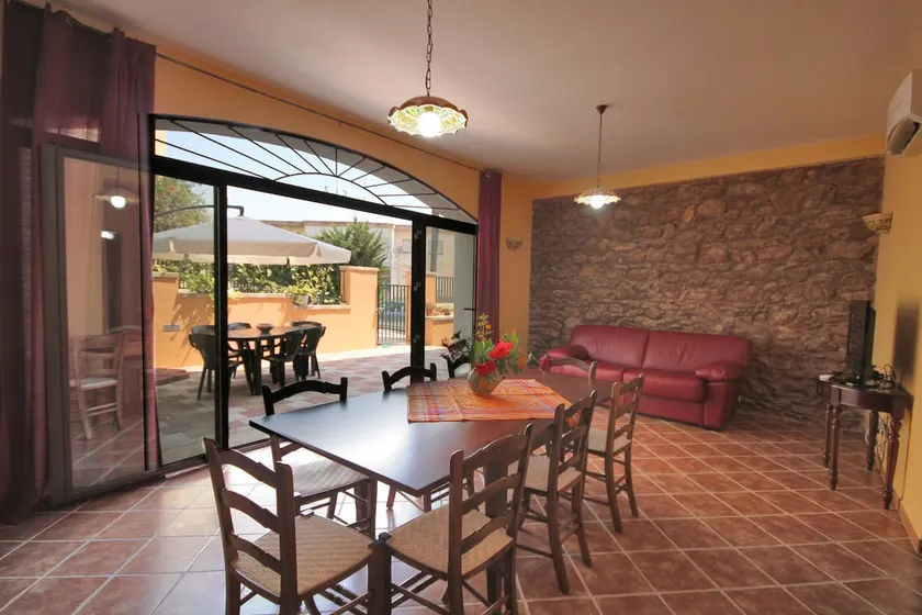 Apartment with garden sleeps 4+1 - Image 1