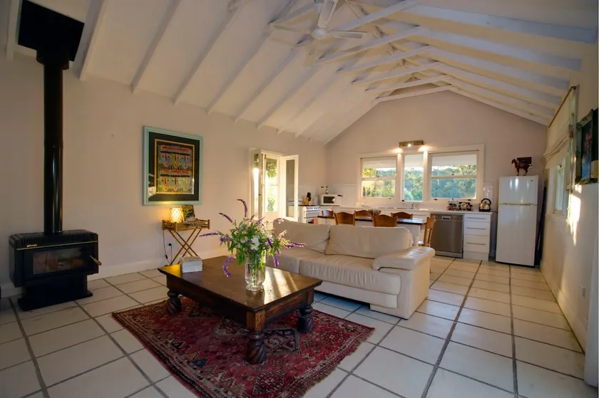 Longreach Riverside Retreat Cottage - Image 1
