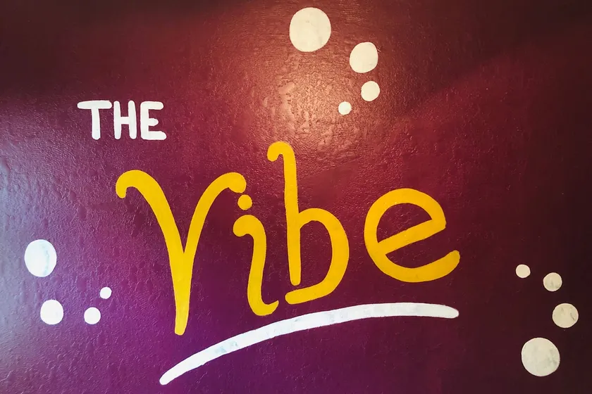 ”The Vibe” on 3rd Street - Image 1