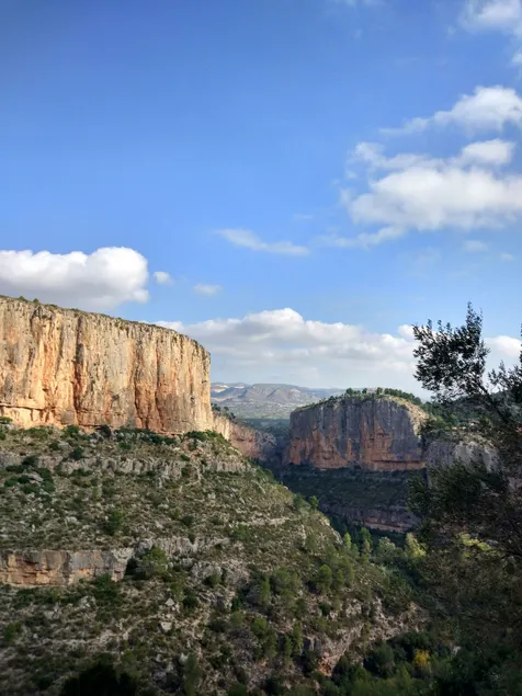 climbing & relax in chulillla - Image 1