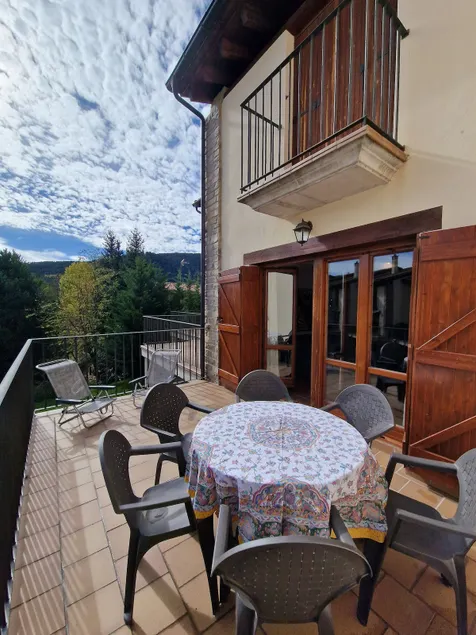 The house in the woods - Image 1