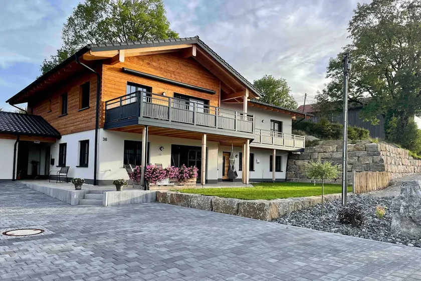 Vacation rental ”Auf'm Berg” with mountain views and garden - Image 1