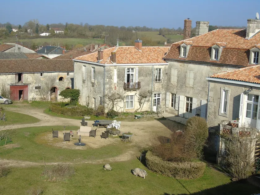 Studio M.-T. Rempnoulx du Vignaud (adapted for people with reduced mobility) - Image 1