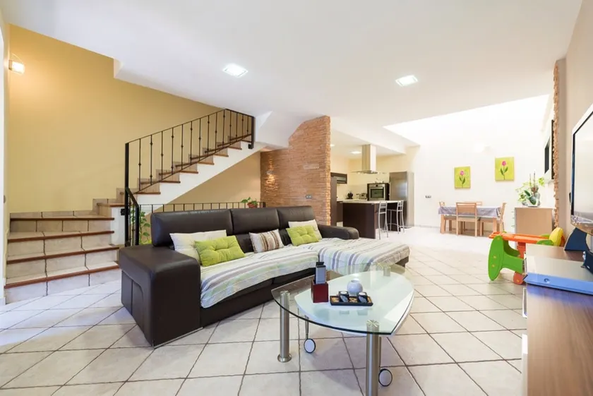 Ideal duplex with wifi and terrace, (happy house) - Image 1
