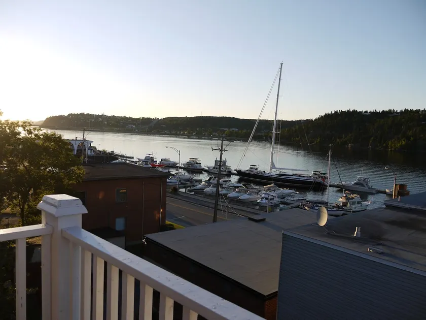 Balcony View Suite in downtown. - Image 1