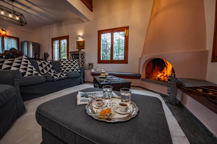 Helien All Season House - Image 1