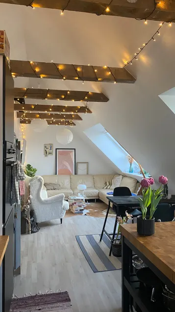 Beautiful loft apartment, with walking distance to the beach - Image 1