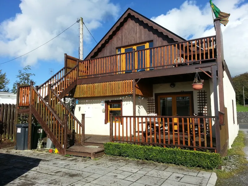 Spacious Apartment, Balcony, Sauna, Pool table etc - Image 1