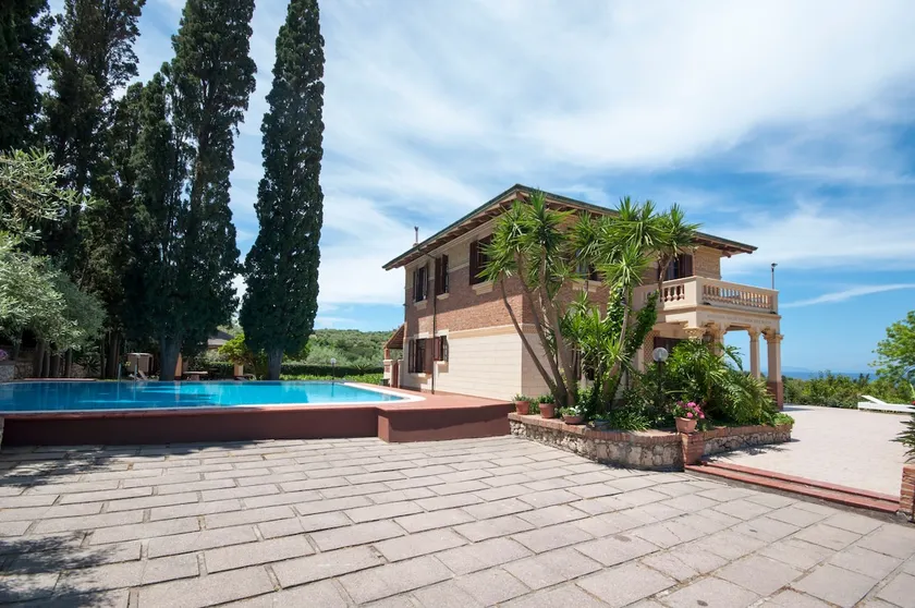 Villa en Sicilia con piscina en alquiler en frente de las Islas Eolias - Image 1