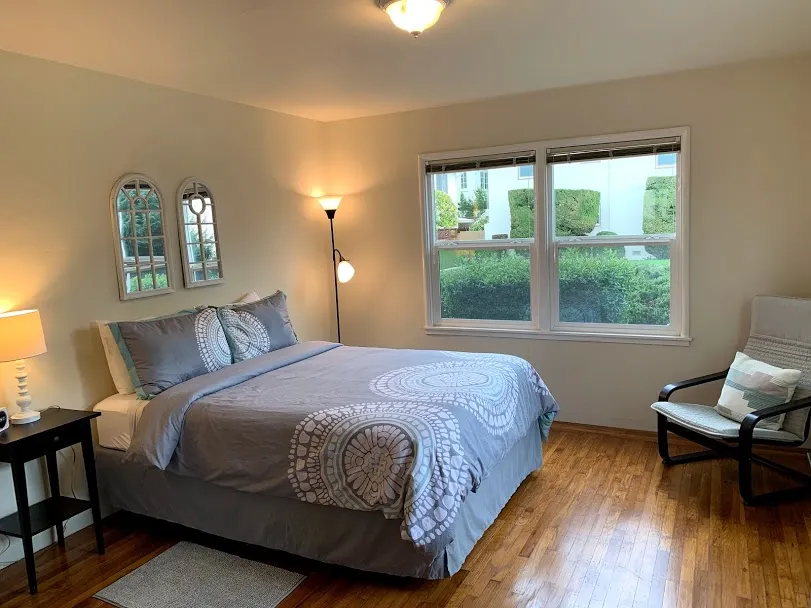 ** 2BR Steps From Downtown Menlo Park ** - Image 1