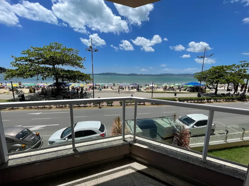 Oceanfront Apartment in Itapema Comfort and Sophistication - Image 1
