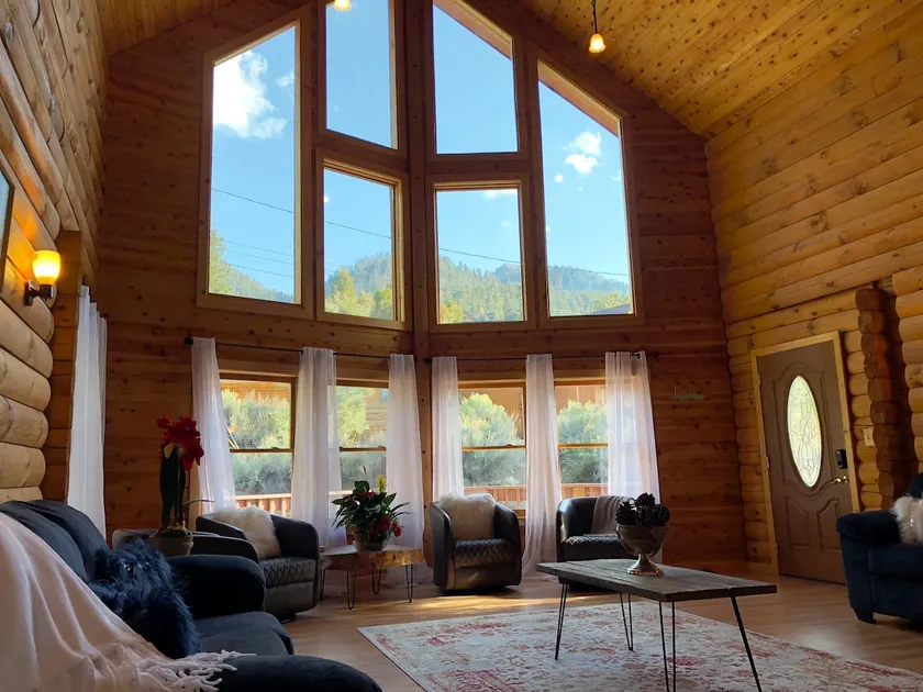 Paradise in the Pines - Image 1