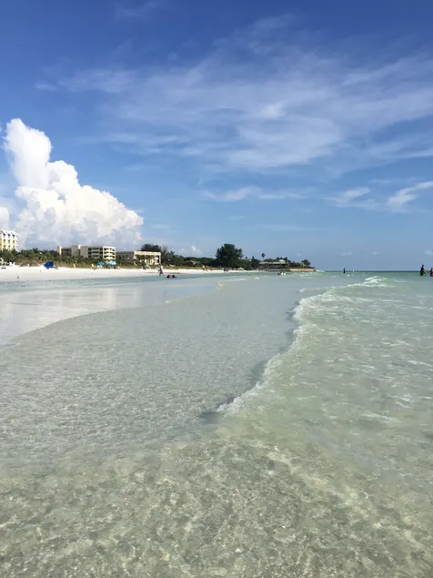 Coastal Retreat Near Siesta Key - Image 1