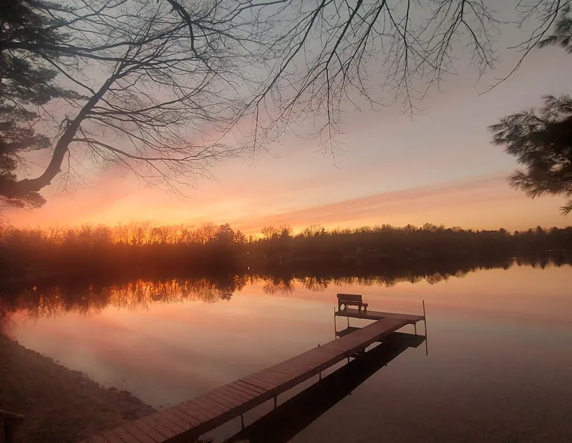 Lakefront log cabin*Hot tub & Sauna*Kayaks*Trails - Image 1