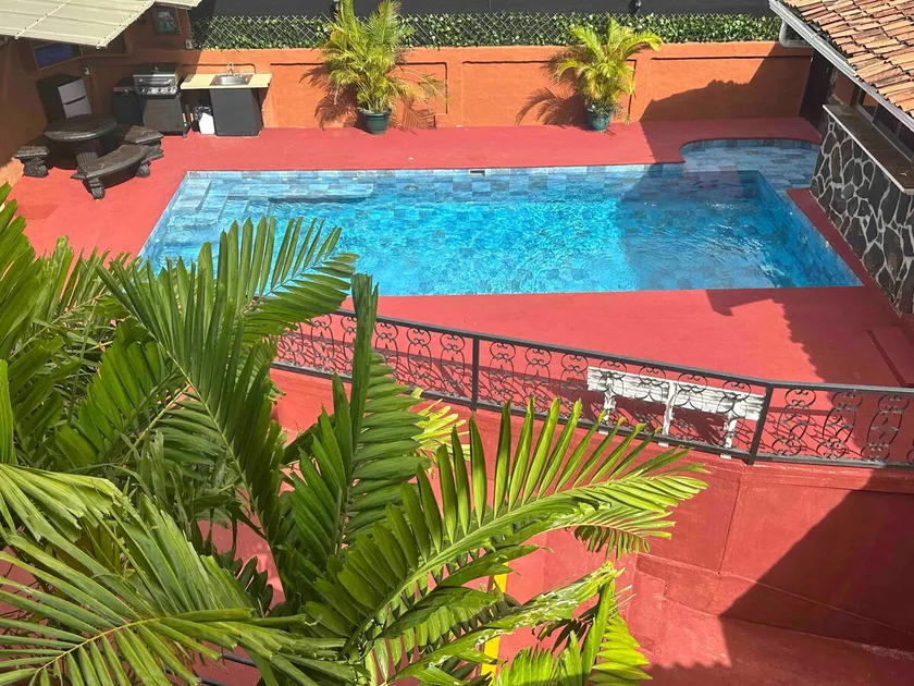 Beautiful Villa-Ocean/Sunset Views-Lots of Amenities-Great Location-Yacht Access - Image 1
