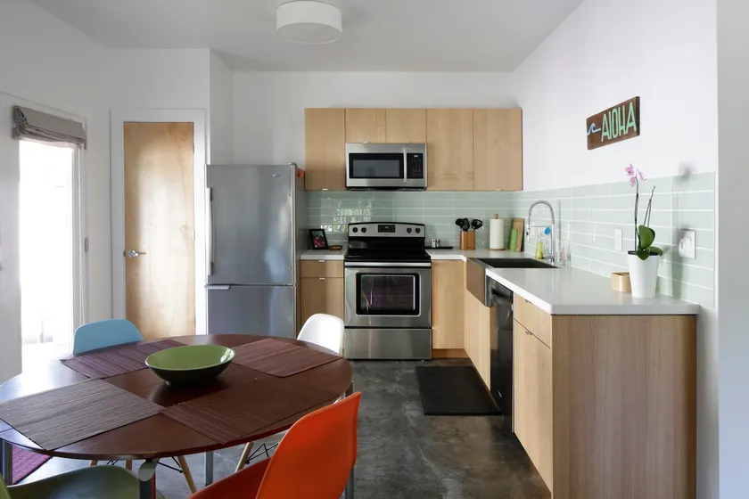 Modern Mango Beach Home North Shore - 30 day stays - Image 1