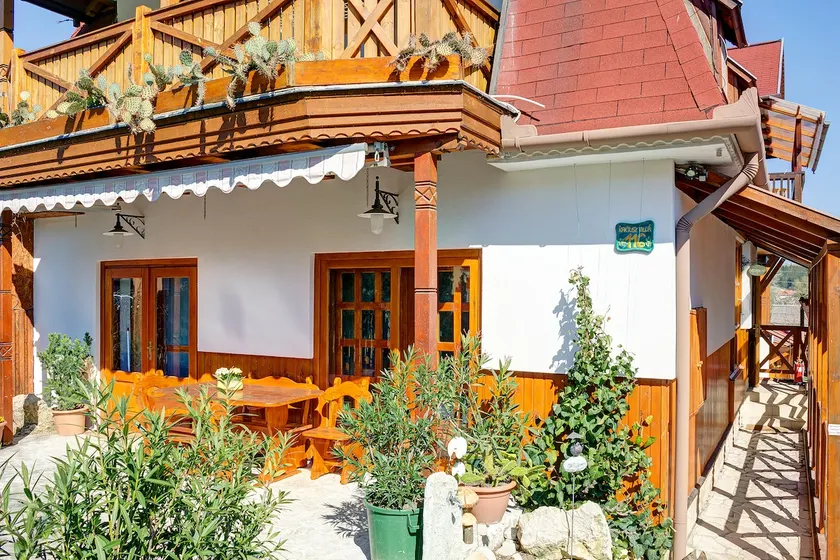 Apartment in the Cactus Villa - Image 1