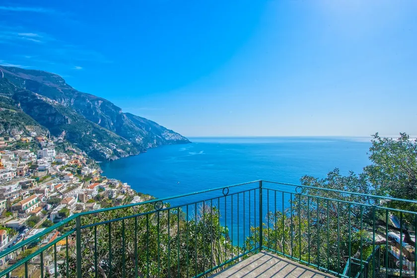 Casa Sami Surrounded by greenery with sea view - Image 1