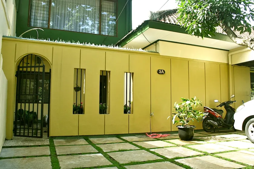 Lamping GuestHouse Bandung - all 5 room for 10 pax - Image 1
