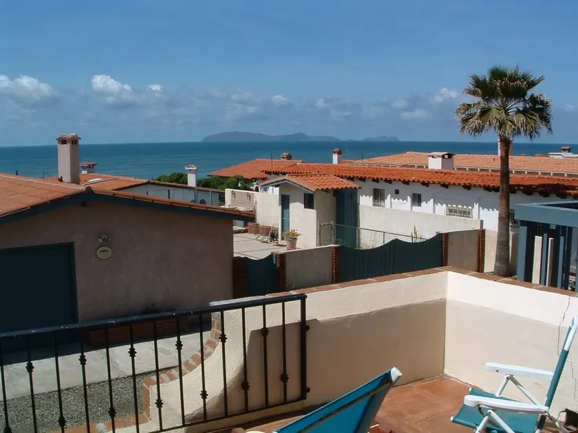 Beach House Ocean Views Gated Community - Image 1
