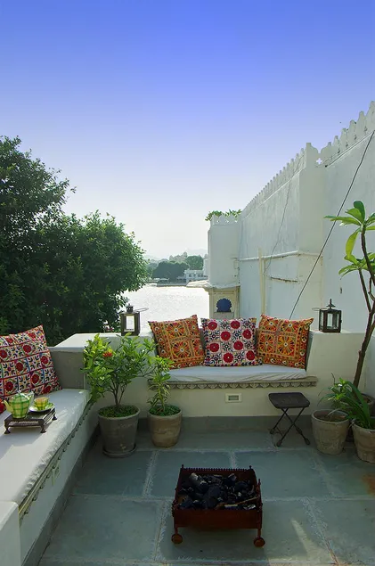 Rosie's Retreat Udaipur Lake Facing Apartment - Image 1