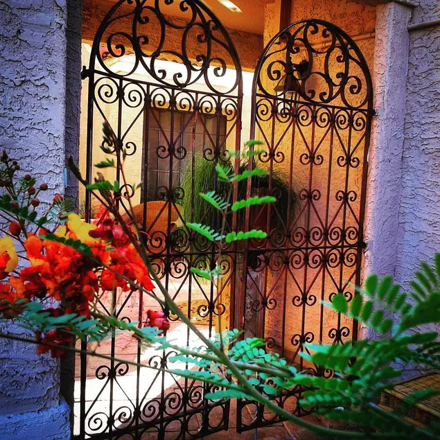 Boutique Hotel Style Guest House - Image 1