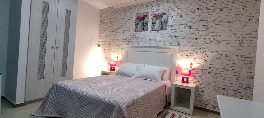 Modern apartment with Casa Blanca style - Image 1