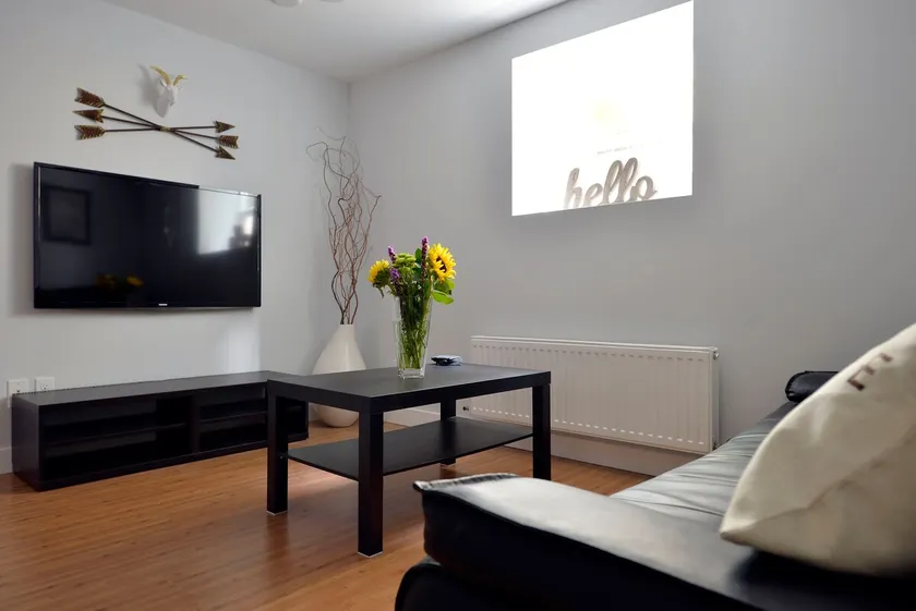 Modern Seattle Apt - Private & Close To Everything - Image 1