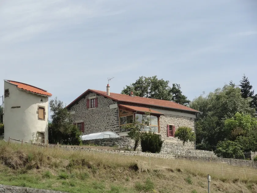 Apartment in renovated Le Coudert farmhouse - Image 1