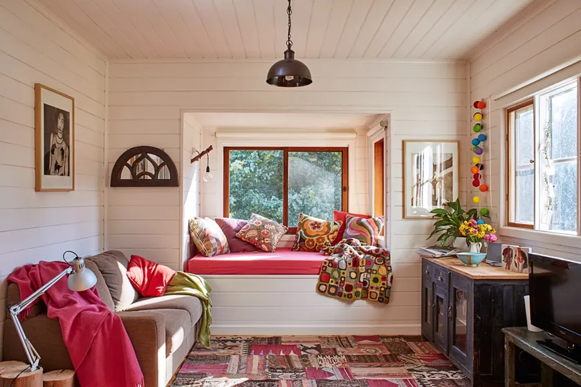 ”Woodbury Cottage” - in beautiful garden setting - Image 1