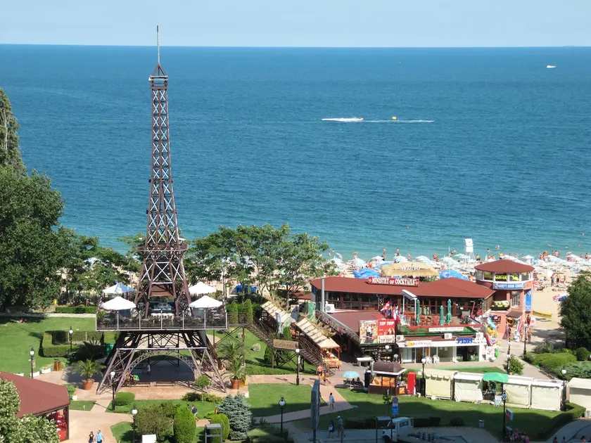 Sea apartment center Golden sands - Image 1
