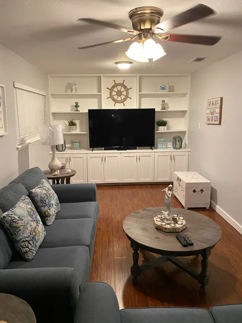 COZY Conch Cottage / Msge Chair / Pets / Large Yard / Jacuzzi - Image 1