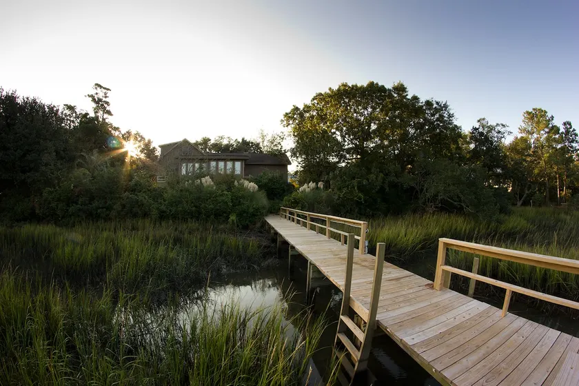 Eagle Point on the Bay - Image 1