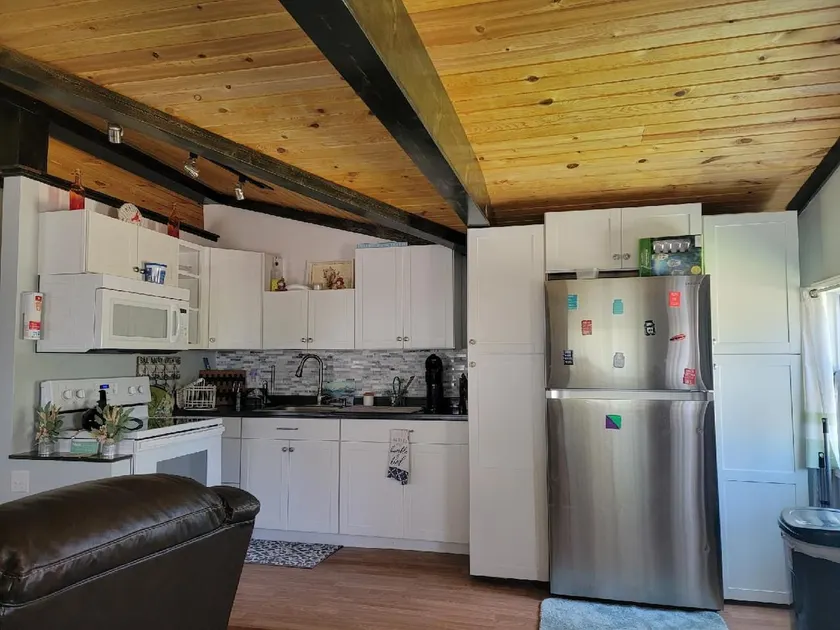 Updated 2 BR Cabin 1 Block From The Lake - Image 1