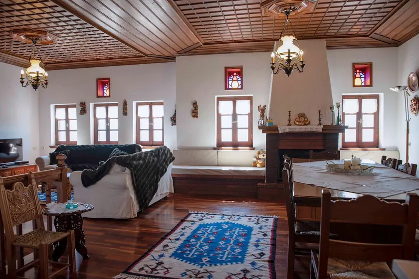 Mansion Calliope Makrinitsa Pelion-UVC sterilized - Image 1