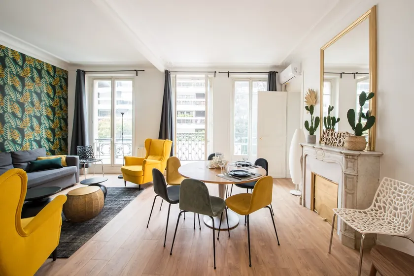 2 BR Appartement Near Tour Eiffel & Trocadéro - Image 1