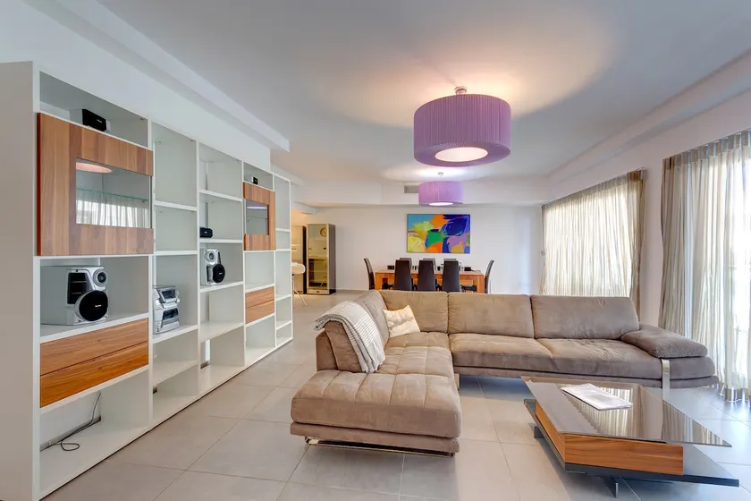 Seaview Apartment In Fort Cambridge, Sliema by Buena Vista - Image 1