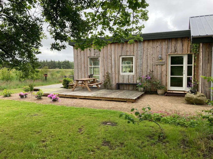 Guest house in scenic surroundings - Image 1