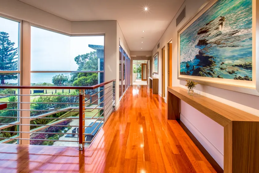 Absolute Beachfront 4 Bed 4 bath House - Image 1