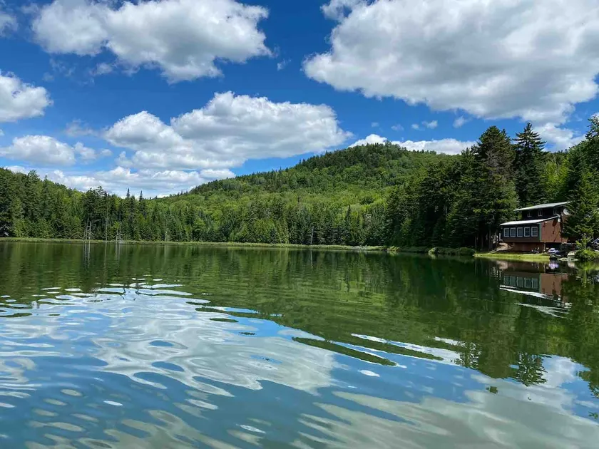 Pittsburg NH Waterfront Cabin. Direct Snowmobile & ATV Trail Access. Middle Pond - Image 1