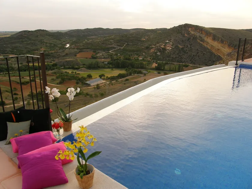 PLANETA CHICOTE: CASA EL SALUDO AL SOL FOR 6 PEOPLE - Image 1