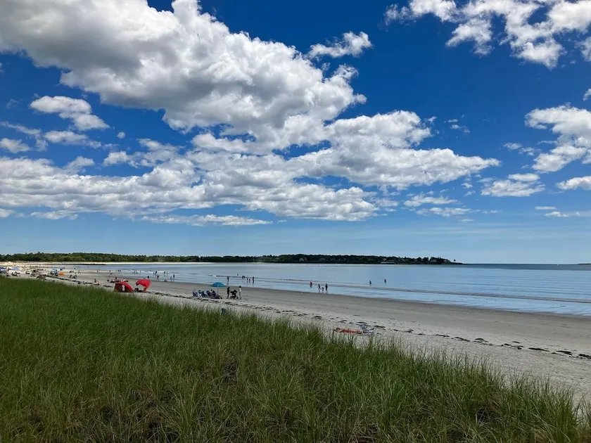 Seaside Escape – Walk to Beach, Trails & Food - Image 1