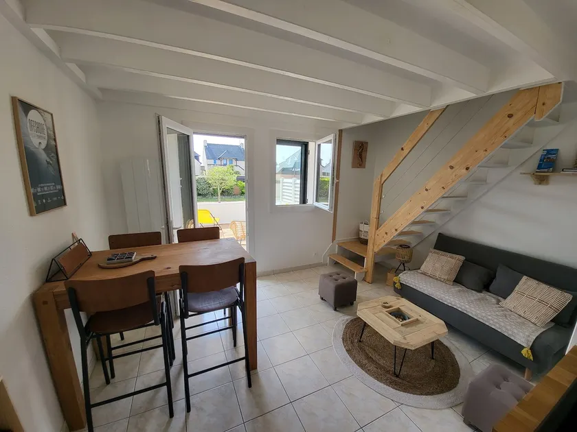 Pretty house between sea and dunes - Image 1